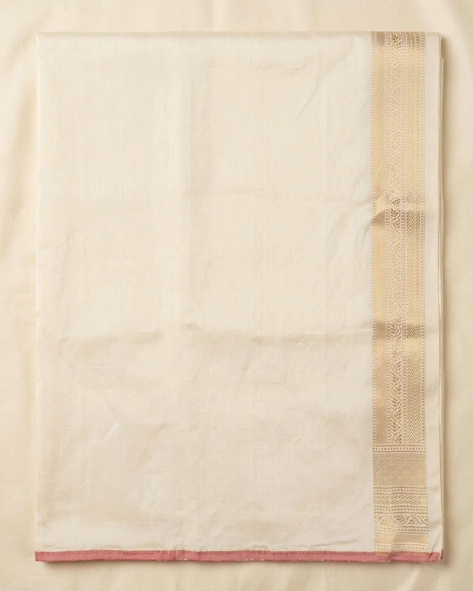 Creamy Ivory Pure Katan Silk Kadwa Meenakari Shikargah Banarasi Saree with Champagne Gold Zari - Image 9