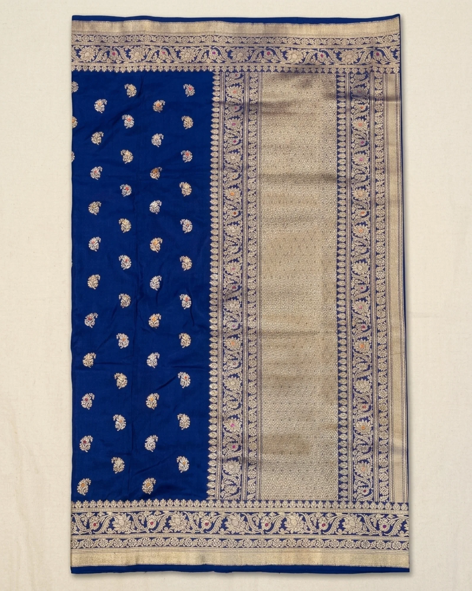 Original Royal Blue Katan Silk Kadwa Banarasi Saree showing body border and pallu
